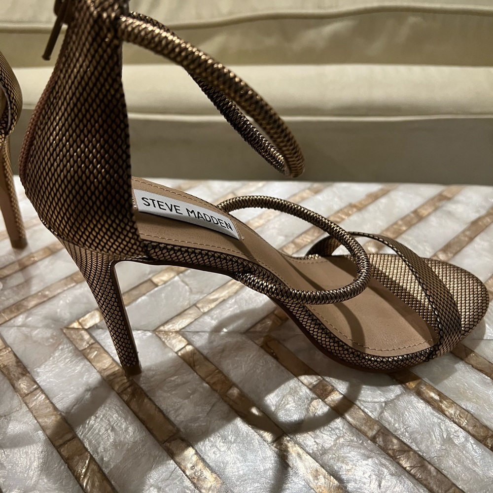 Steve Madden Copper / Gold Evening Heels